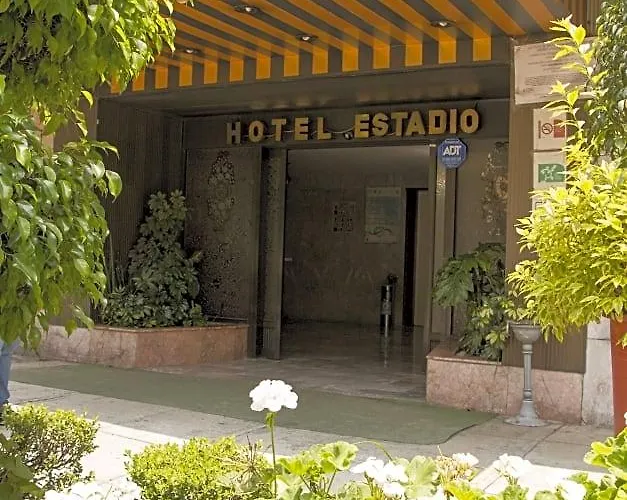 Hotel El Estadio 2*
